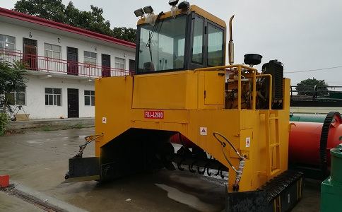 有机肥新型翻料机 有机肥新型翻料机